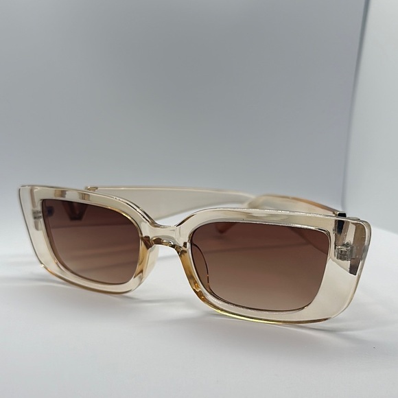 Chic Beige Rectangle Sunglasses with V Detail - Trendy Fashion Shades main image 14